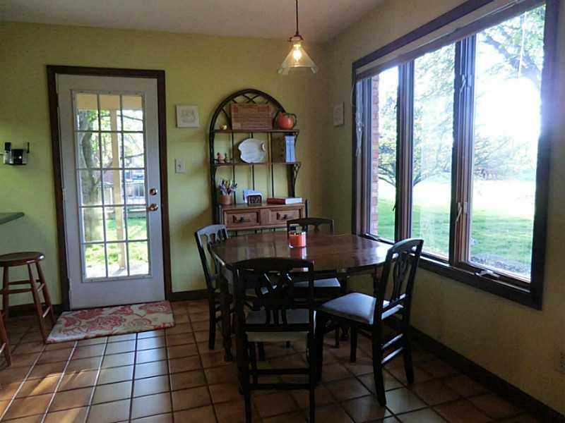6208 Buck Trail Road Indianapolis, IN 46237 - Photo 8 of 24 Gallery Image 8