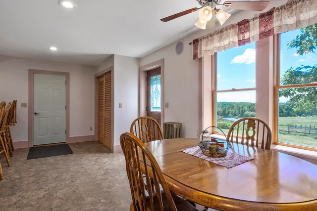 $875,000 | 627 Western Road, Warren, ME 04864