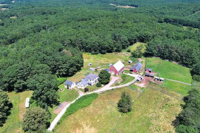 $875,000 | 627 Western Road, Warren, ME 04864
