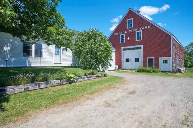 $875,000 | 627 Western Road, Warren, ME 04864