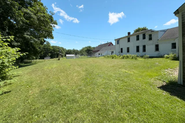 $875,000 | 627 Western Road, Warren, ME 04864