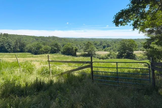 $875,000 | 627 Western Road, Warren, ME 04864