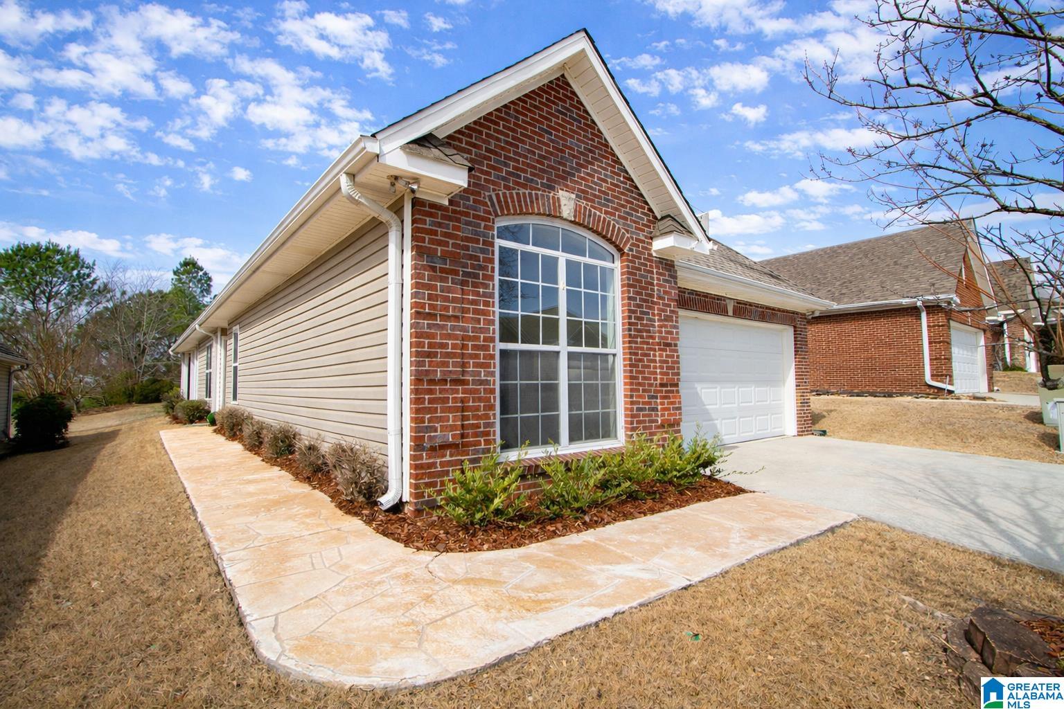 210 High Ridge Drive Pelham, AL 35124 - Photo 3 of 44