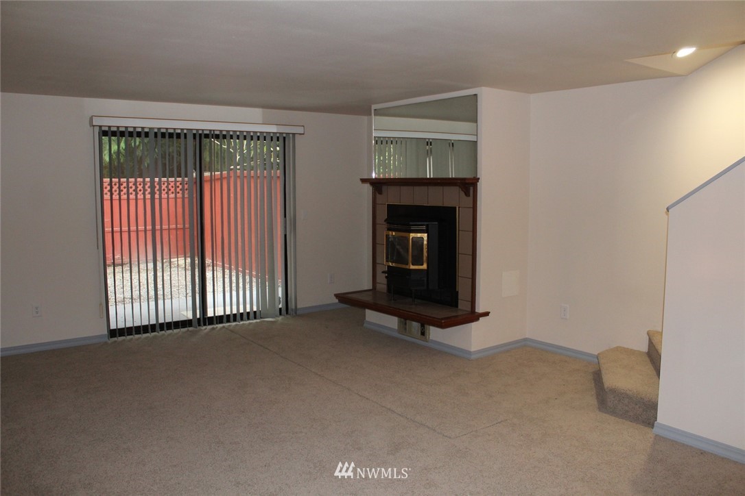16528 23rd Avenue Southeast, Unit D1 Bothell, WA 98012 - Photo 12 of 23 Gallery Image 12