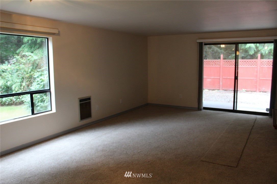 16528 23rd Avenue Southeast, Unit D1 Bothell, WA 98012 - Photo 14 of 23 Gallery Image 14