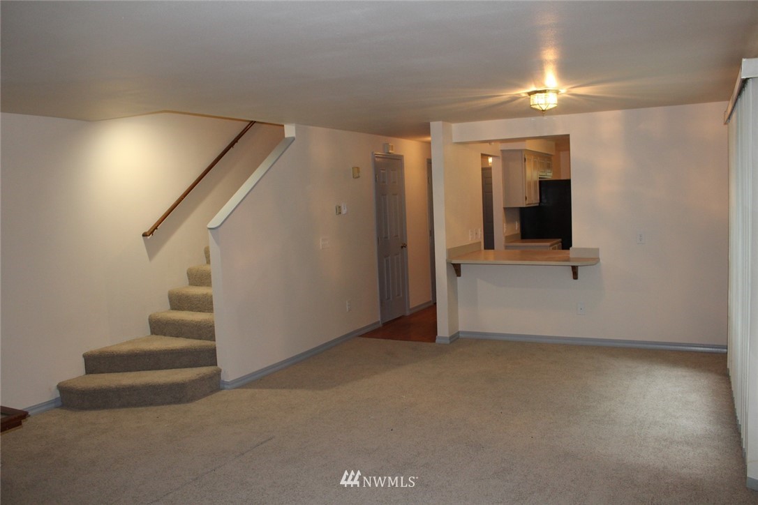 16528 23rd Avenue Southeast, Unit D1 Bothell, WA 98012 - Photo 10 of 23 Gallery Image 10