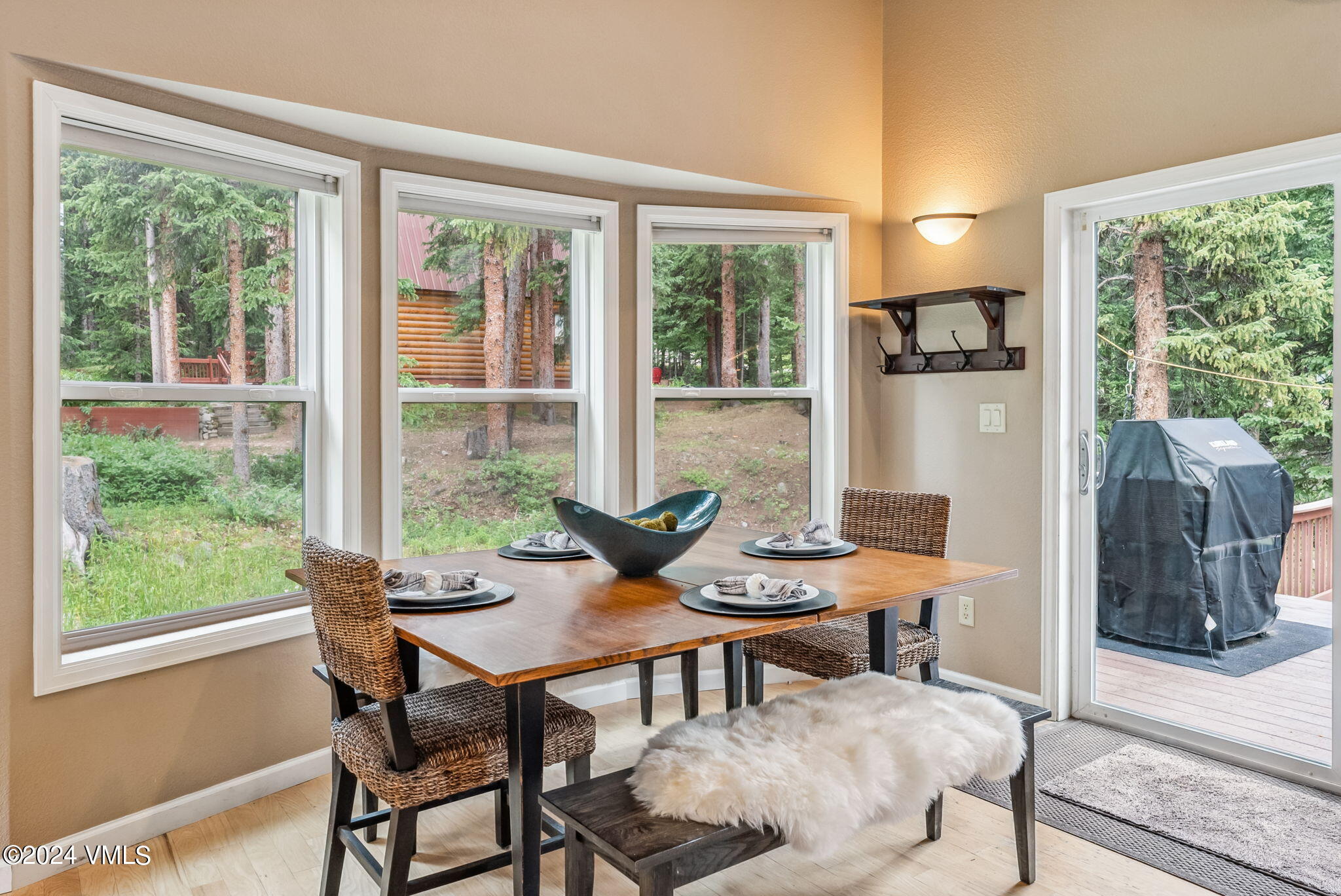 507 County Road, Unit 674 Breckenridge, CO 80424 - Photo 11 of 52 Dining Room
