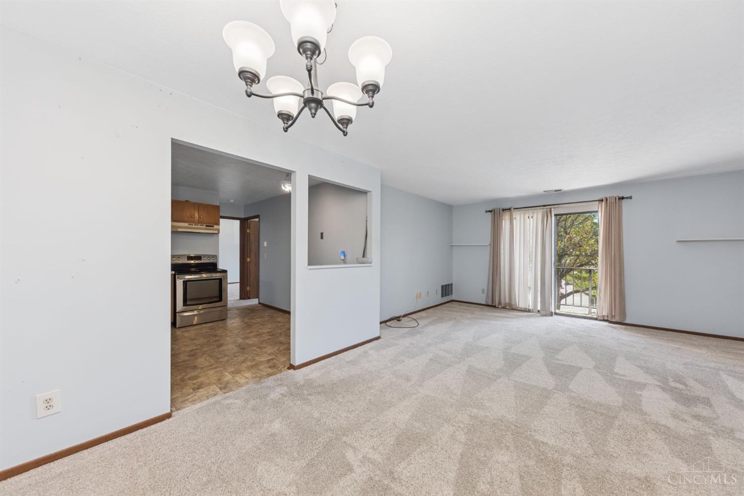 539 Davis Road, Unit 8 Cincinnati, OH 45255 - Photo 18 of 35 Gallery Image 18