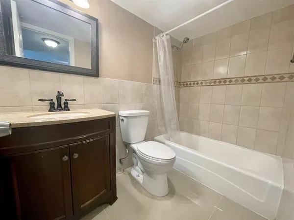 $168,000 | 809 West Oakland Park Boulevard, Unit J12, Oakland Park, FL 33311