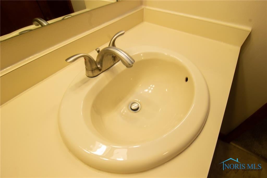 19 Exeter Road, Unit B Perrysburg, OH 43551 - Photo 11 of 30 Gallery Image 11