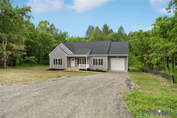 $399,950 | 425 Palmomino Drive, Louisa, VA 23093