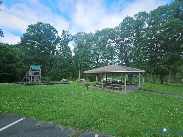 $399,950 | 425 Palmomino Drive, Louisa, VA 23093