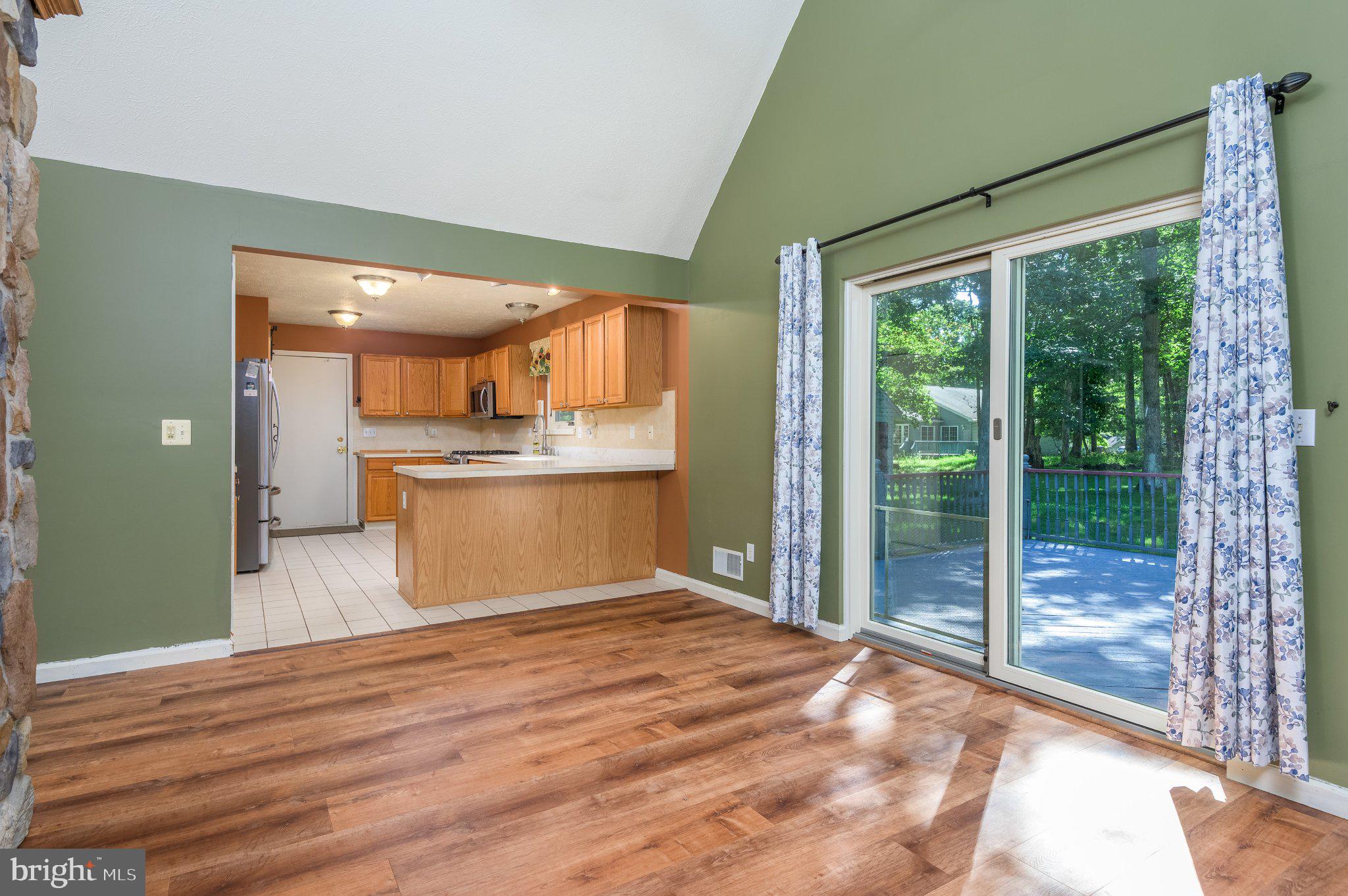 513 Gandolf Road Tamiment, PA 18371 - Photo 11 of 33 Gallery Image 11
