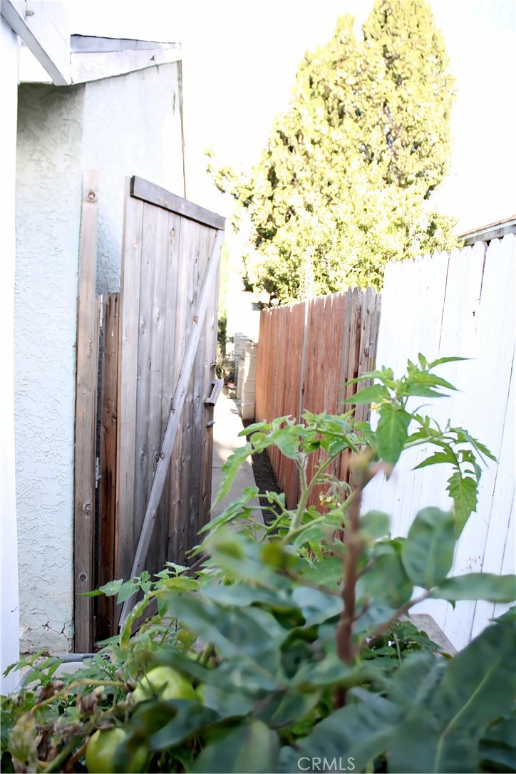 2412 West Alondra Boulevard Compton, CA 90220 - Photo 23 of 32 a view of a backyard with plants