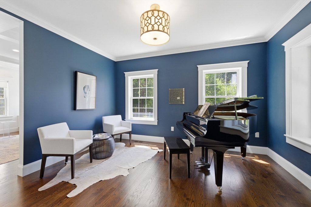 4 Augustus Road Lexington, MA 02421 - Photo 9 of 35