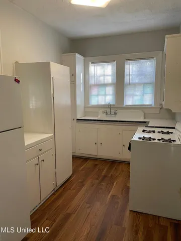 $299,000 | 409 East Mayes Street, Unit 1 2 3, Jackson, MS 39206