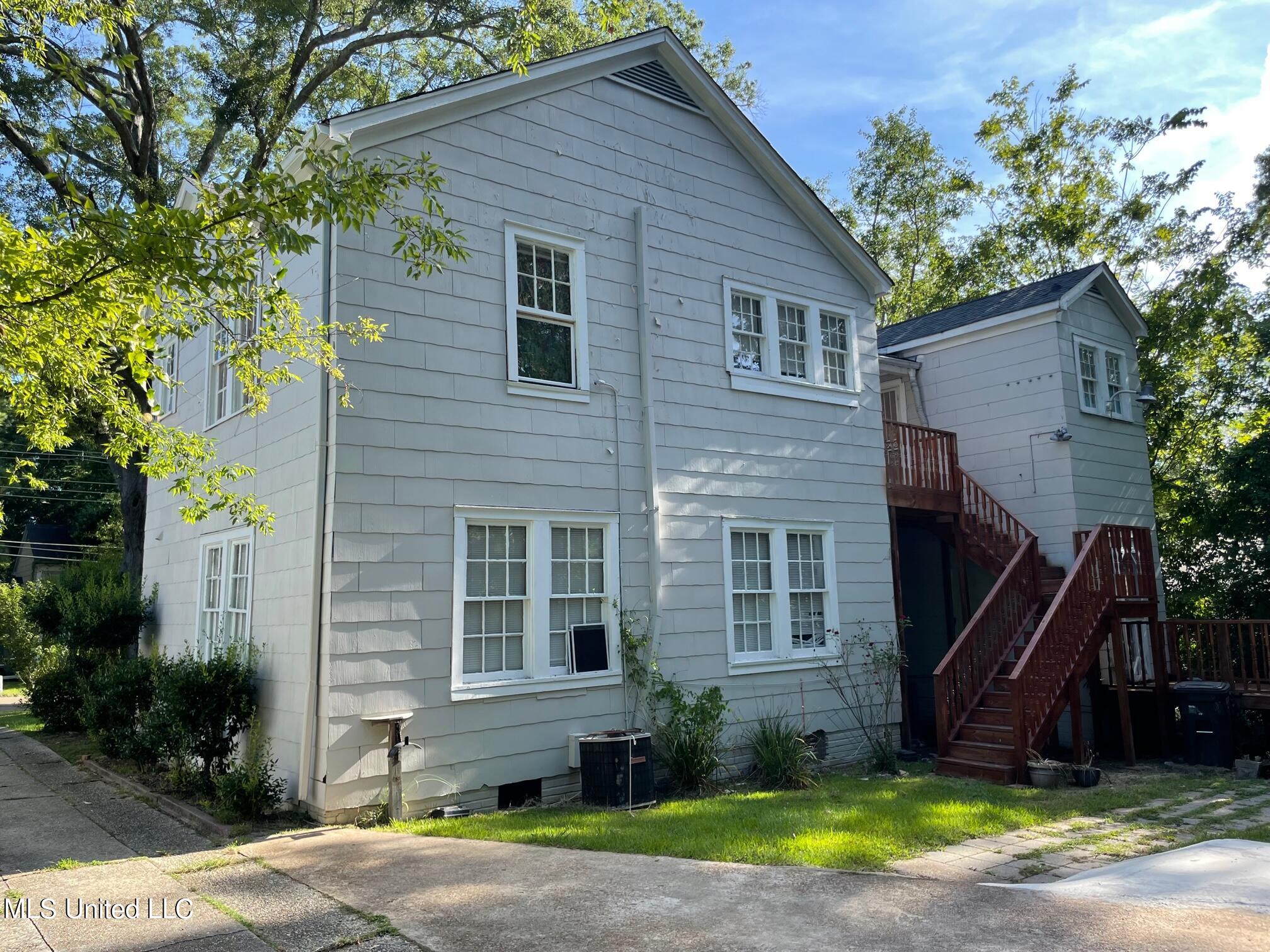 409 East Mayes Street, Unit 1 2 3 Jackson, MS 39206 - Photo 3 of 18 IMG_9577