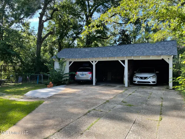 $299,000 | 409 East Mayes Street, Unit 1 2 3, Jackson, MS 39206