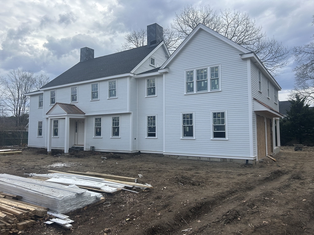 17 Midland Road Wellesley, MA 02482 - Photo 4 of 6