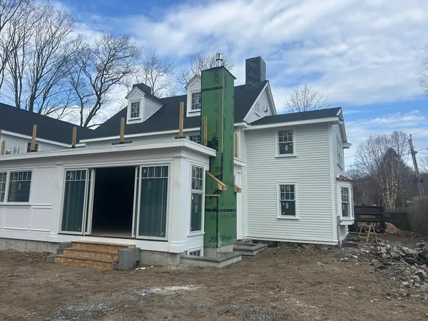 $4,400,000 | 17 Midland Road, Wellesley, MA 02482