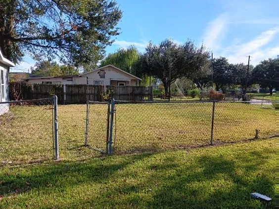 $1,765 | 1102 Jackson Avenue, Pasadena, TX 77506