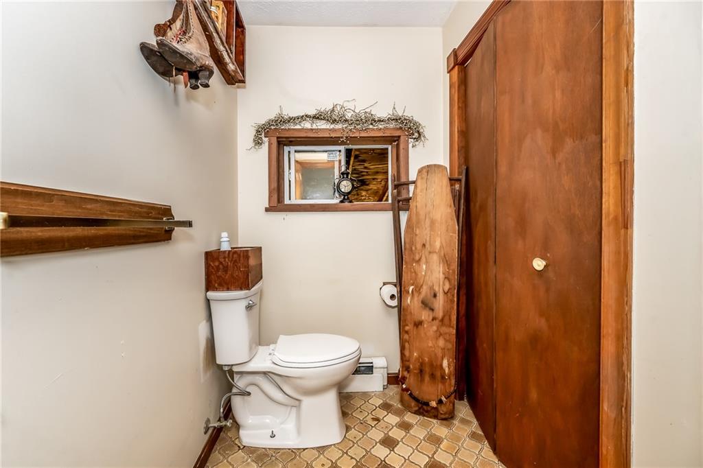 64 East 1st Street Burnside, PA 15721 - Photo 19 of 36