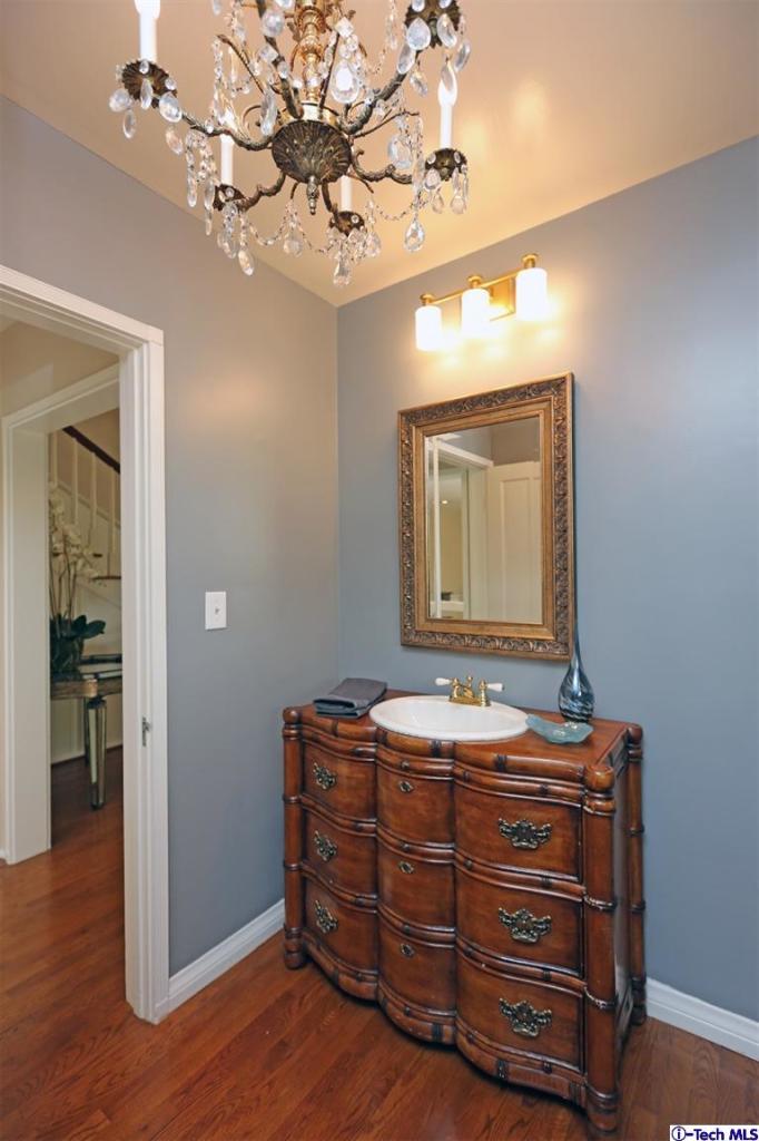 990 Hampton Road Arcadia, CA 91006 - Photo 8 of 31 Additional Photo