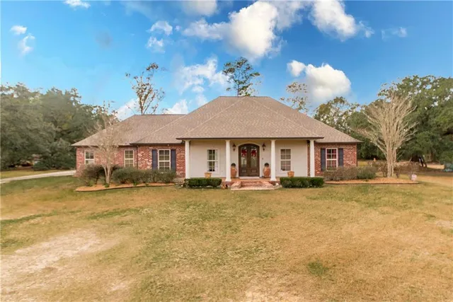 $580,000 | 31029 Louisiana Highway, Springfield, LA 70462