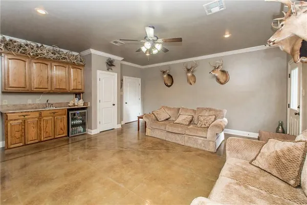 $580,000 | 31029 La-22 Highway, Springfield, LA 70462