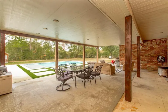 $580,000 | 31029 Louisiana Highway, Springfield, LA 70462