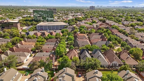 $825,000 | 6152 Stapleford Circle, Dallas, TX 75252
