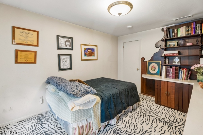 8 Norwood Road Springfield, NJ 07081 - Photo 7 of 23