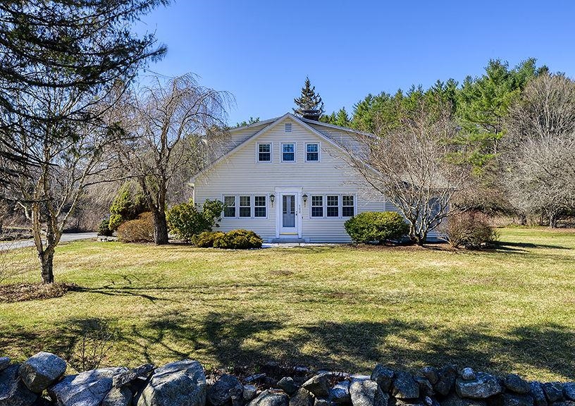 162 Hurricane Road Keene, NH 03431 - Photo 1 of 40