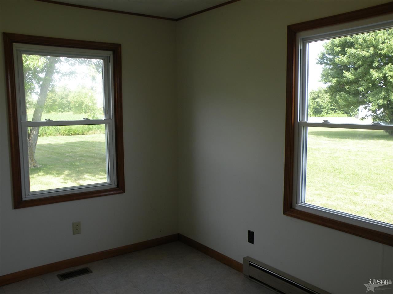 5429 Gustin Road Woodburn, IN 46797 - Photo 6 of 26