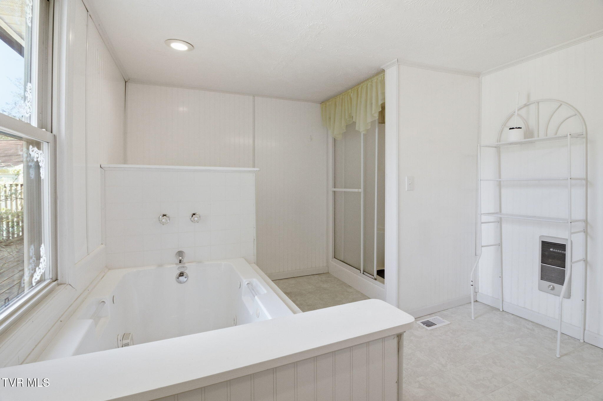 2412 Reservoir Road Kingsport, TN 37660 - Photo 21 of 53 21-web-or-mls-DZ3A0241