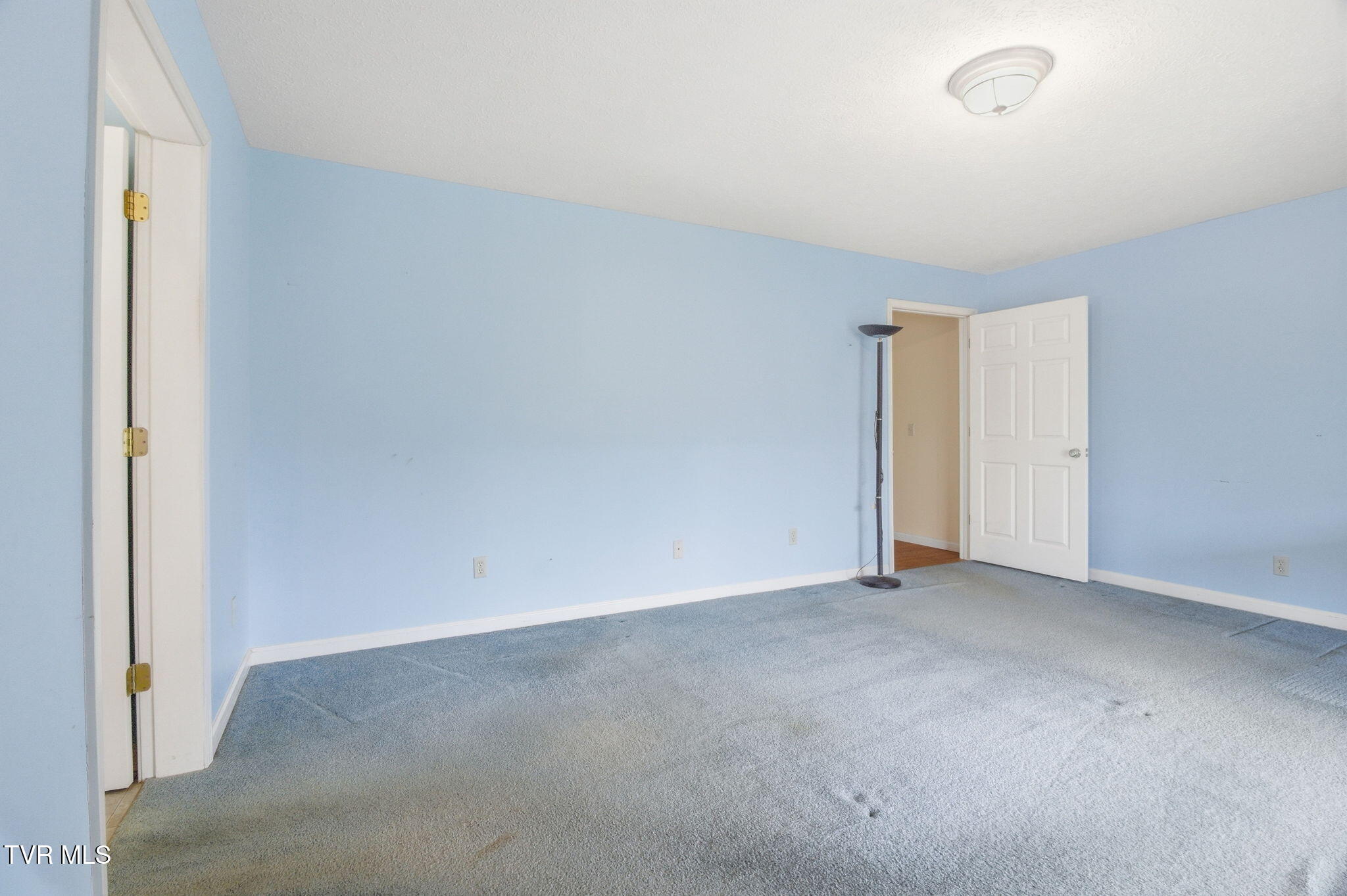 2412 Reservoir Road Kingsport, TN 37660 - Photo 24 of 53 24-web-or-mls-DZ3A0253