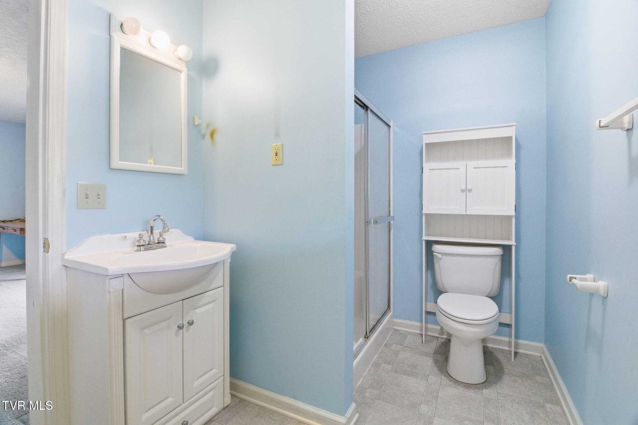 2412 Reservoir Road Kingsport, TN 37660 - Photo 25 of 53 25-web-or-mls-DZ3A0257