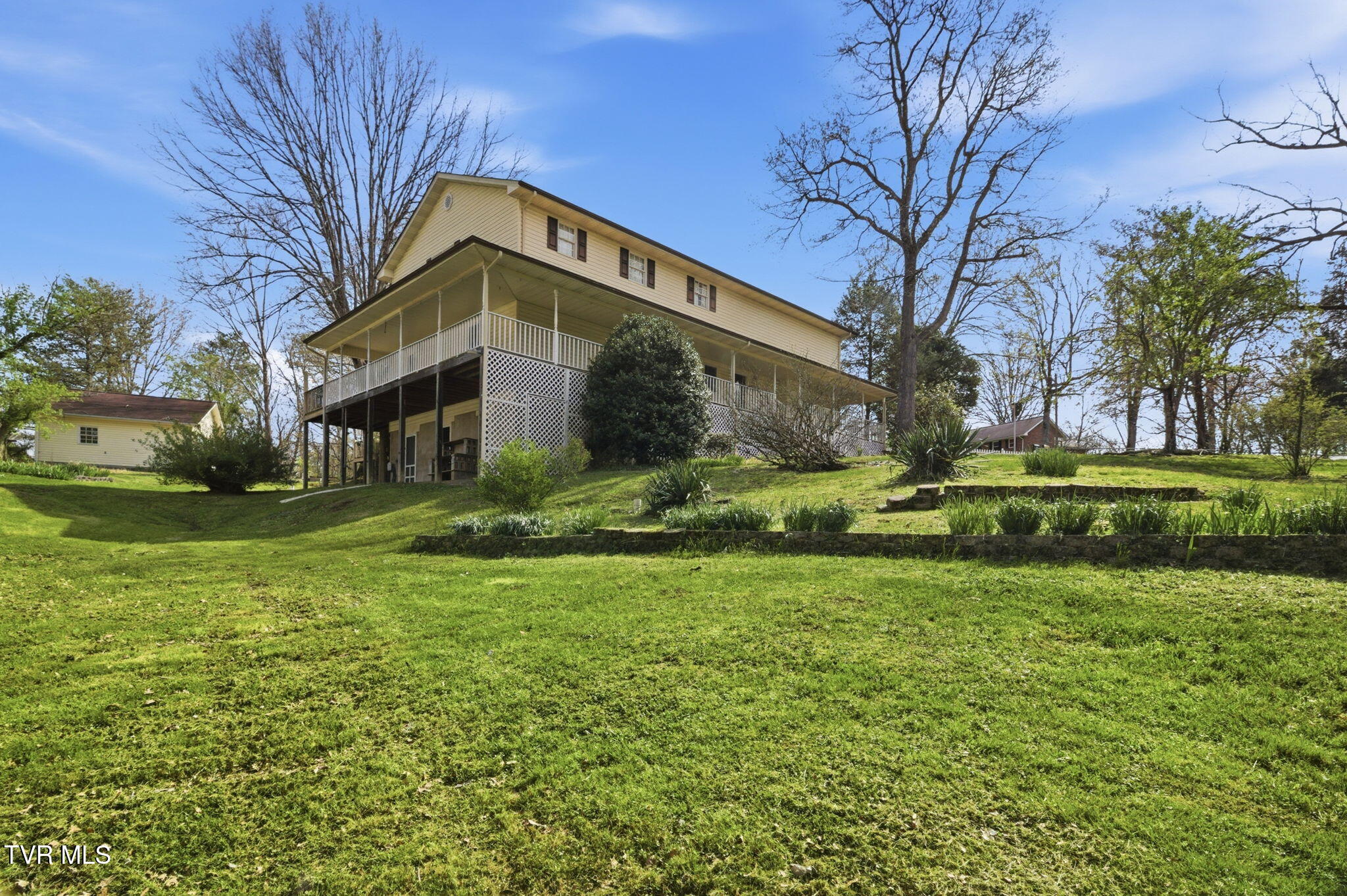 2412 Reservoir Road Kingsport, TN 37660 - Photo 5 of 53 5-web-or-mls-DZ3A0149