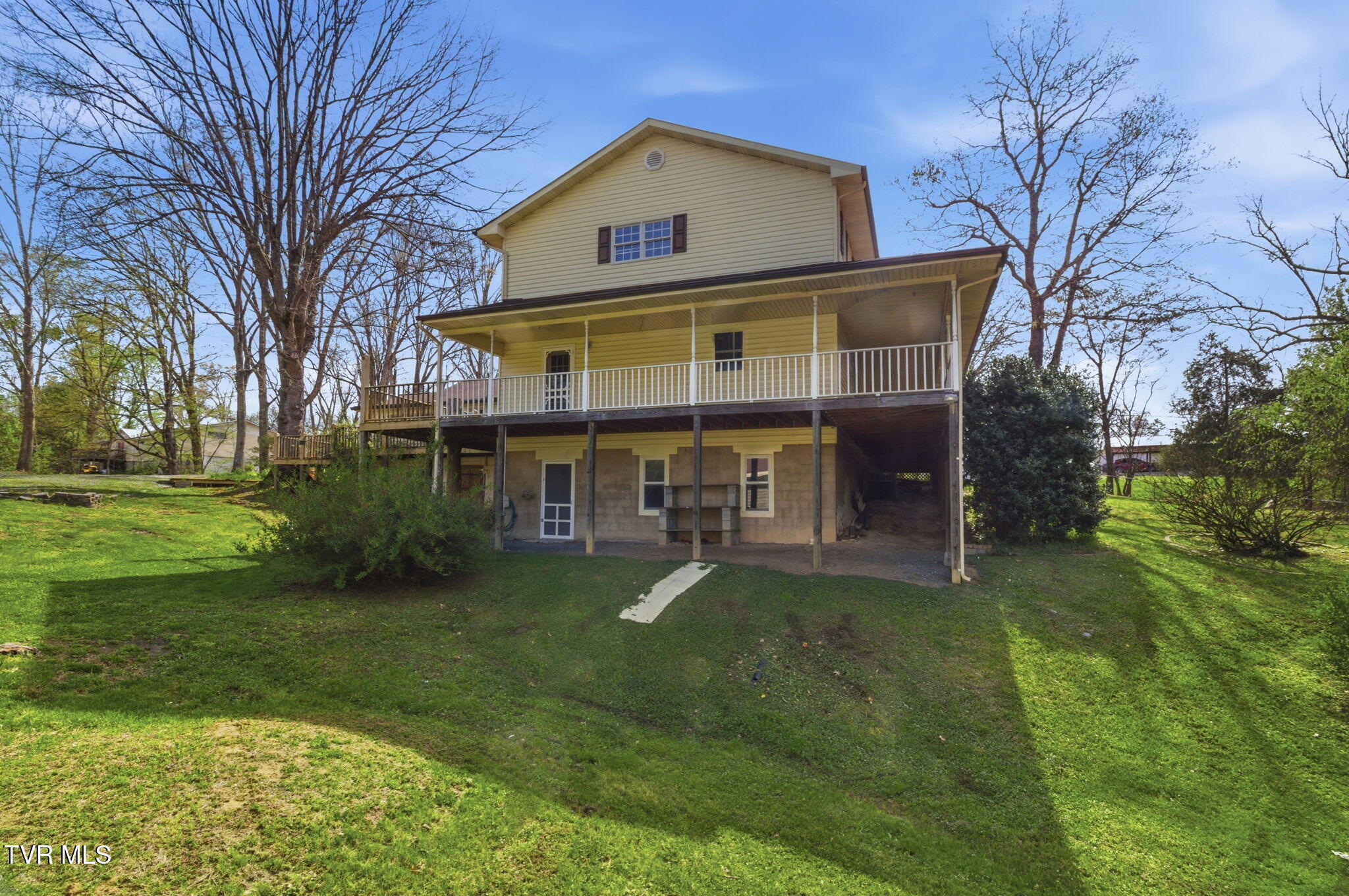 2412 Reservoir Road Kingsport, TN 37660 - Photo 7 of 53 7-web-or-mls-DZ3A0157