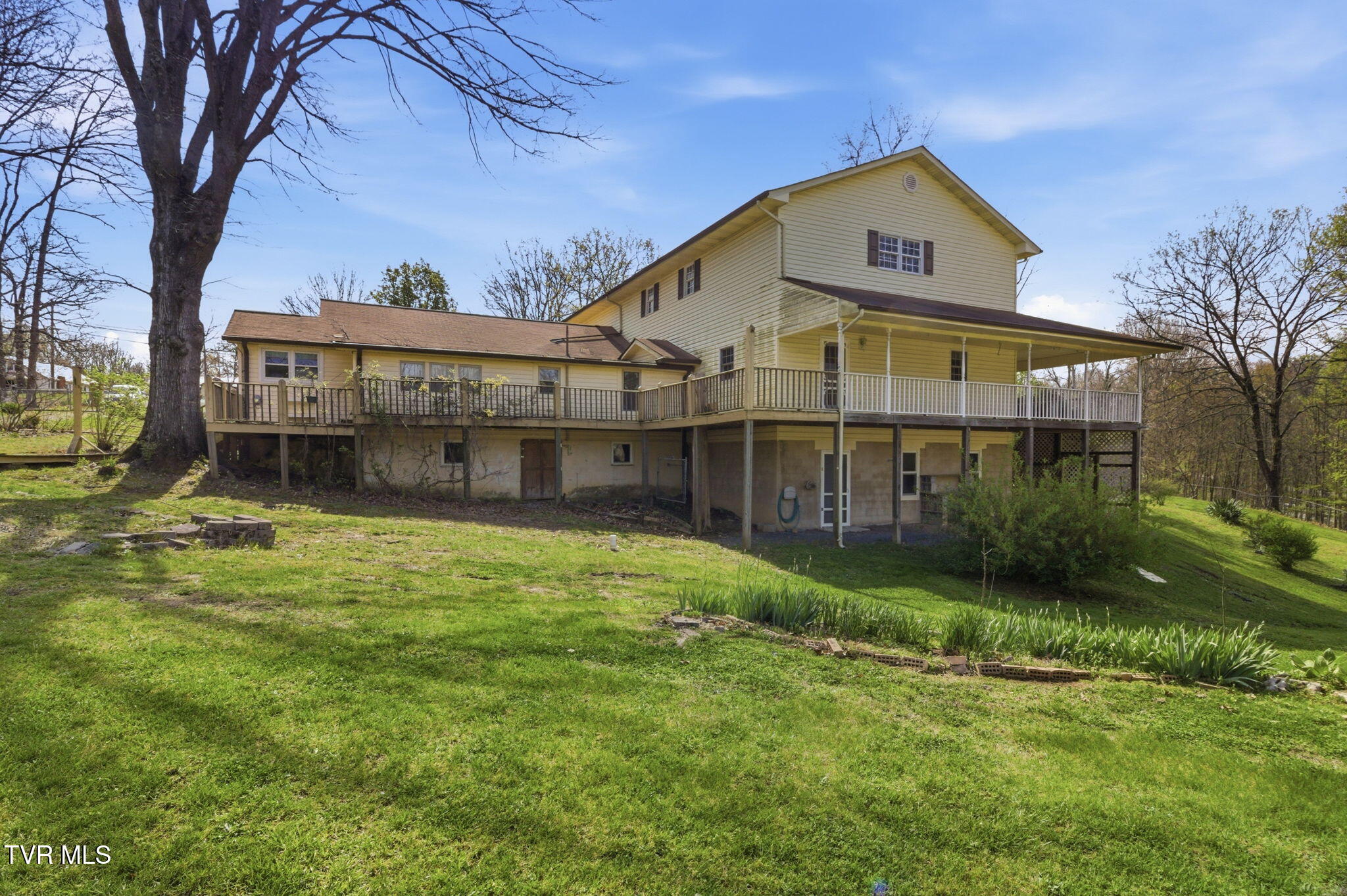 2412 Reservoir Road Kingsport, TN 37660 - Photo 8 of 53 8-web-or-mls-DZ3A0161