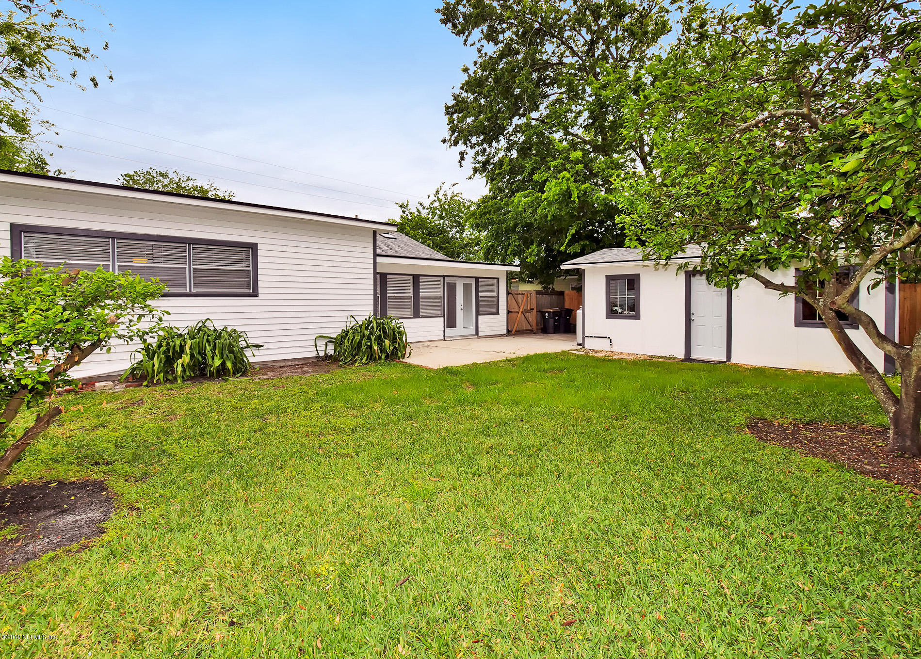 161 Seminole Road Atlantic Beach, FL 32233 - Photo 15 of 20 161 Seminole Rd-22