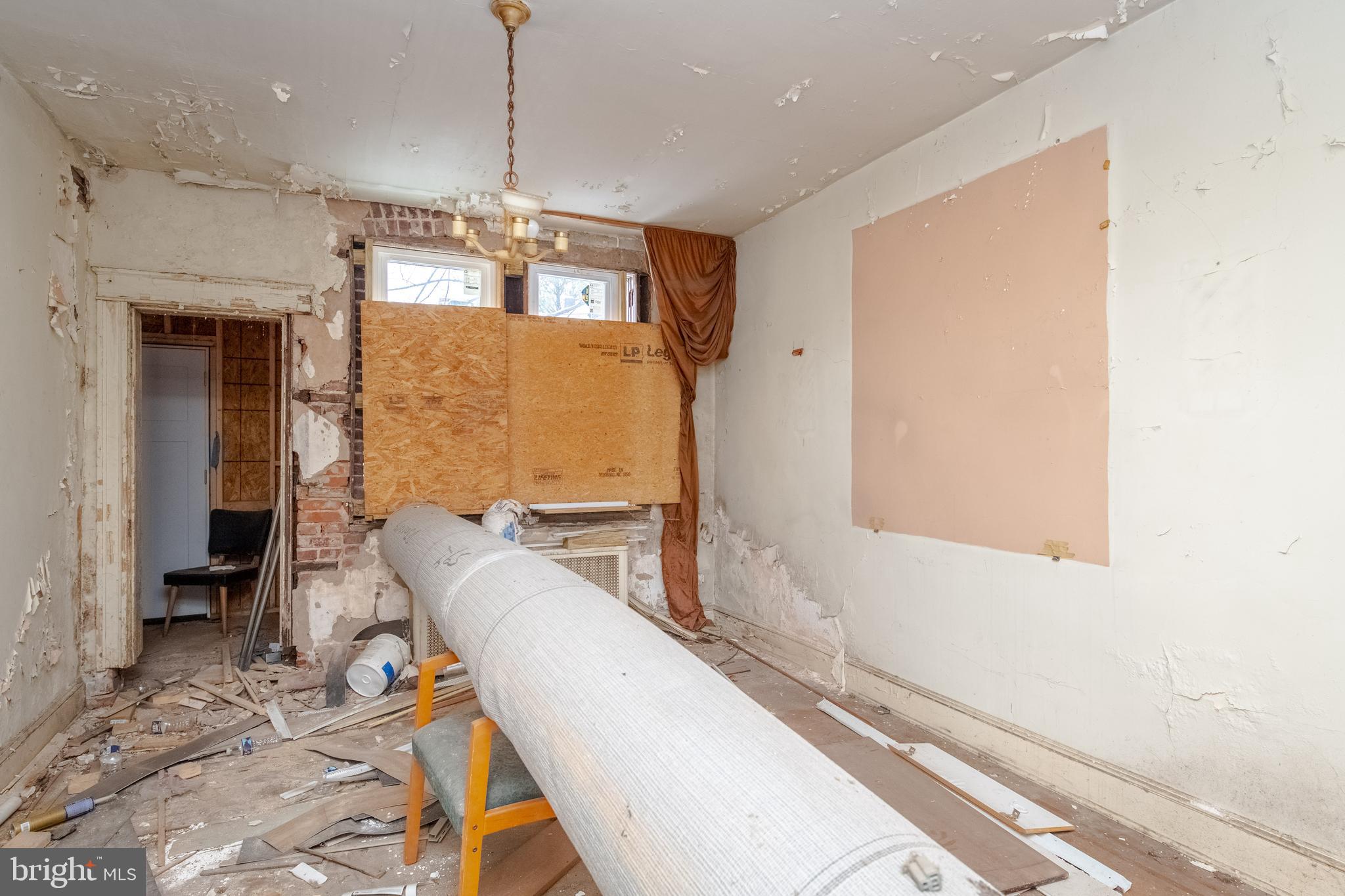 2913 Baker Street Baltimore, MD 21216 - Photo 6 of 22 Dining Room