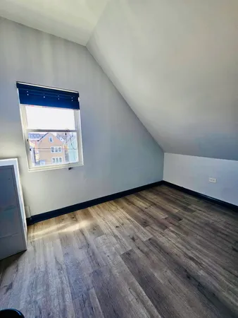 $2,500 | 3741 South Honore Street, Unit TWO, Chicago, IL 60609