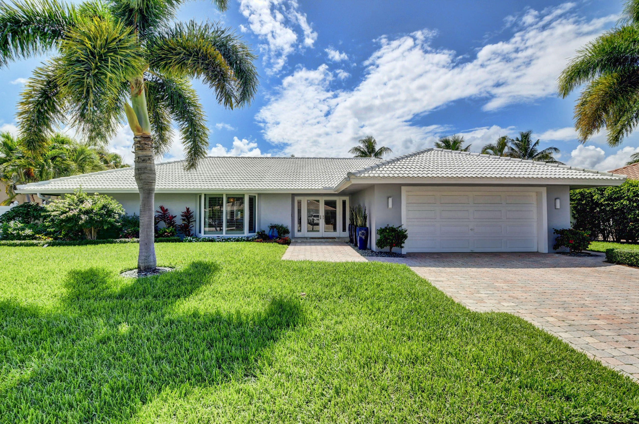 1587 Southwest 6th Avenue Boca Raton, FL 33486 - Photo 1 of 33 01_front exterior