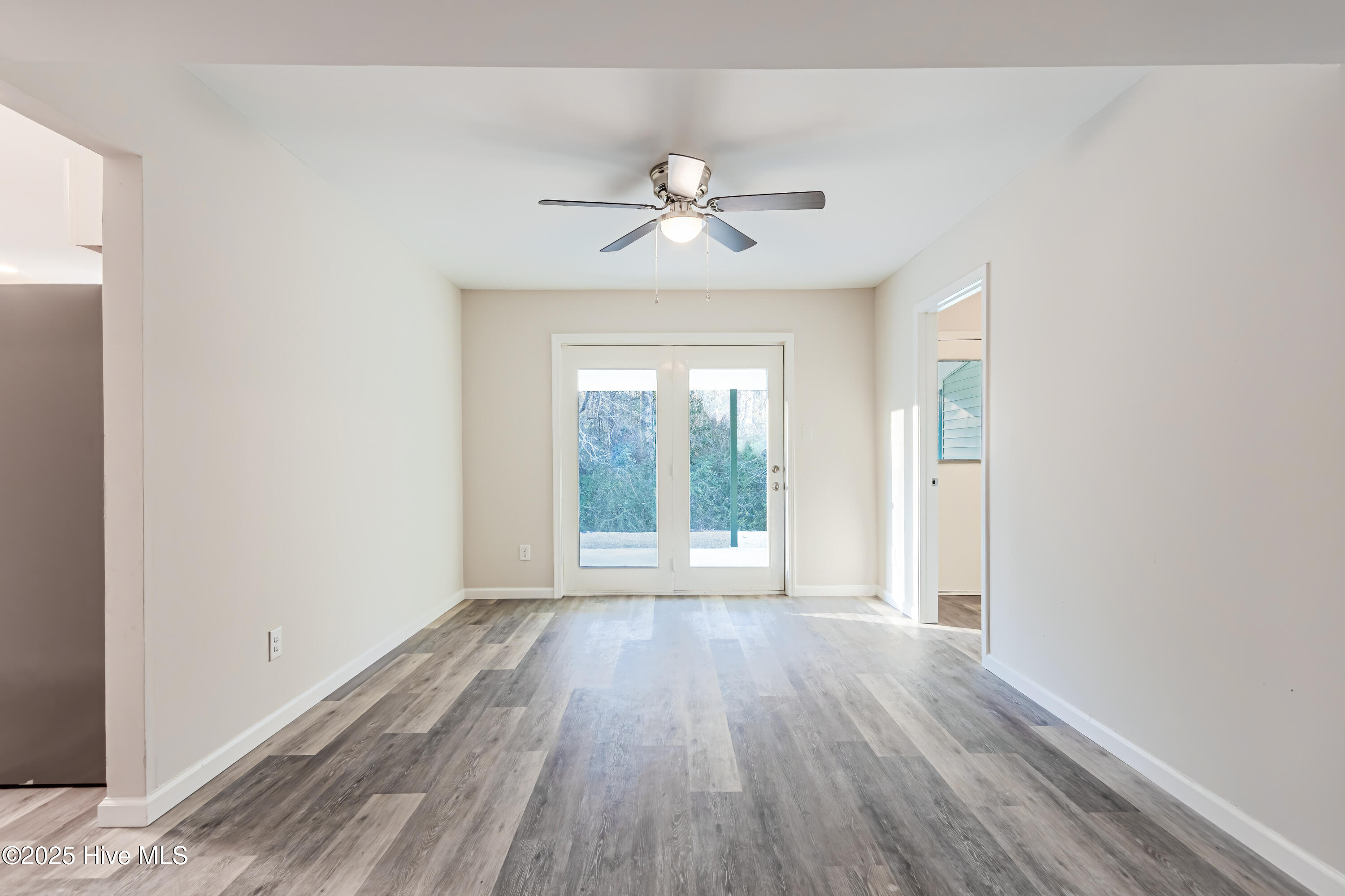 138 Balsam Road Jacksonville, NC 28546 - Photo 16 of 62 Formal den