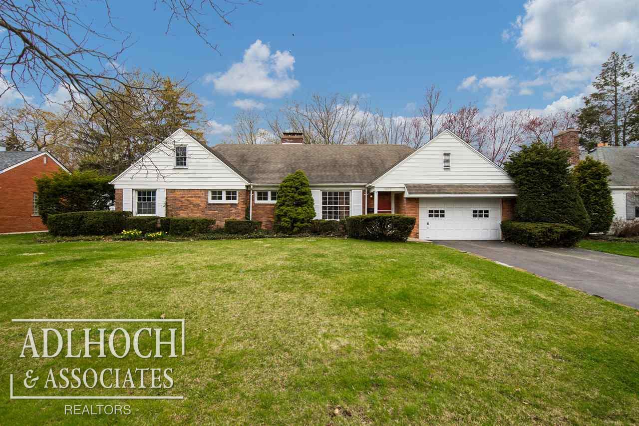 1037 Cadieux Road Grosse Pointe Park, MI 48230 - Photo 2 of 39