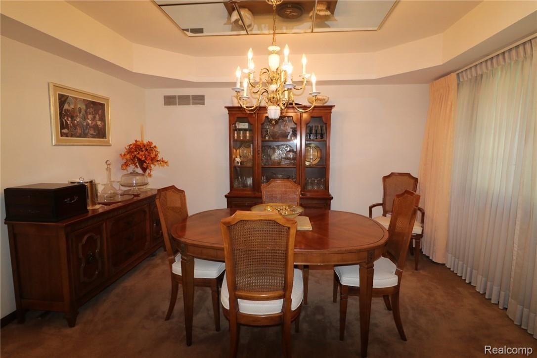 22850 Inkster Road Southfield, MI 48033 - Photo 13 of 18 Dining Room