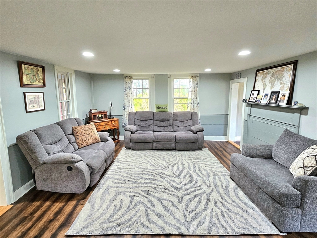 4 Randall Road Mattapoisett, MA 02739 - Photo 11 of 36 Gallery Image 11