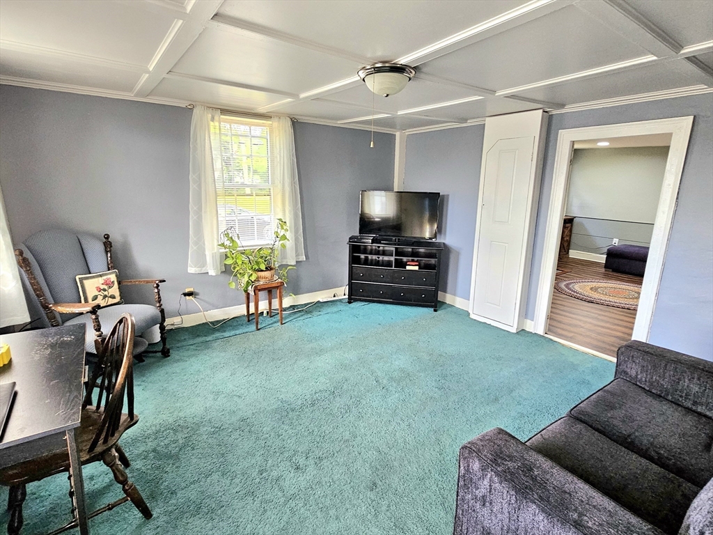 4 Randall Road Mattapoisett, MA 02739 - Photo 12 of 36 Gallery Image 12