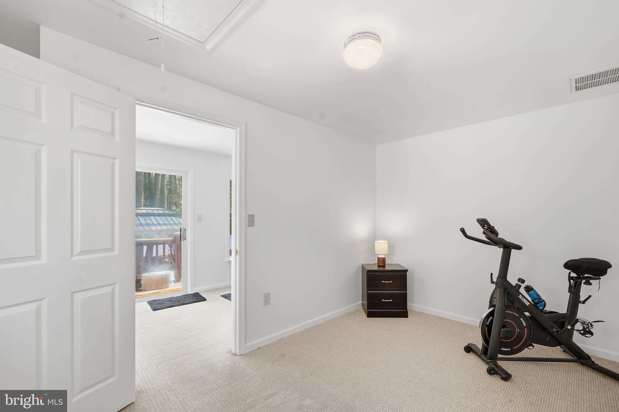 82 Sandyhook Road Berlin, MD 21811 - Photo 18 of 55 an empty room with windows